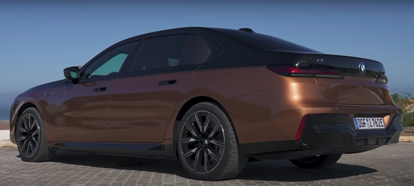 New BMW 7 Series M70 review!